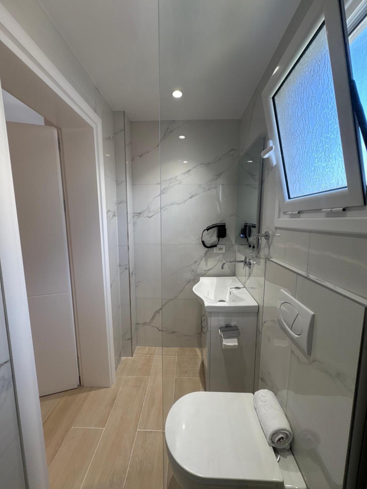 Xhonis Apartments Ksamil Ngoại thất bức ảnh